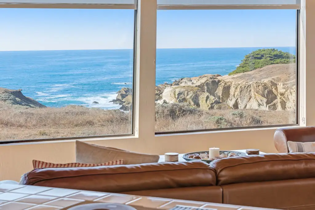 Dog-friendly home with cove views, a private hot tub, & rec center access