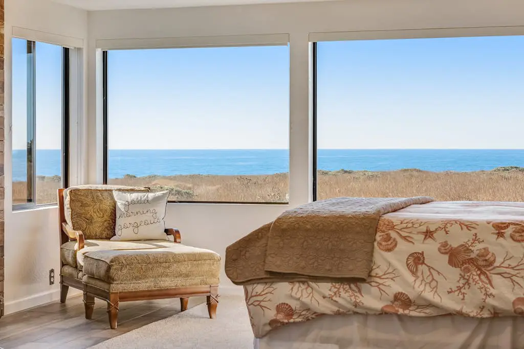 Dog-friendly home with cove views, a private hot tub, & rec center access