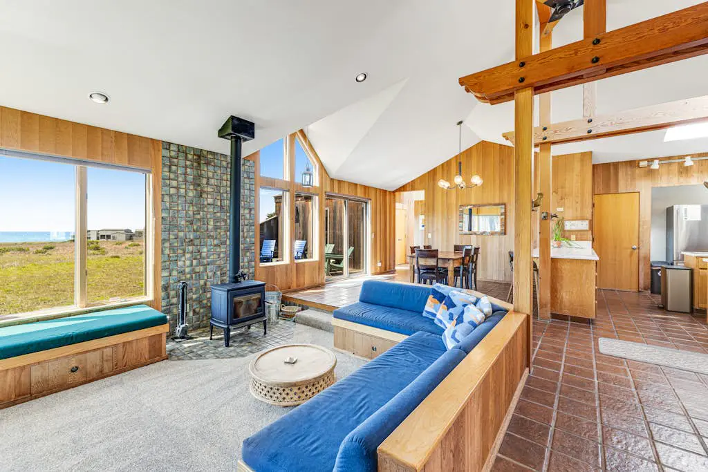 Toto House - Ocean-view Sea Ranch home near the Bluff Trail
