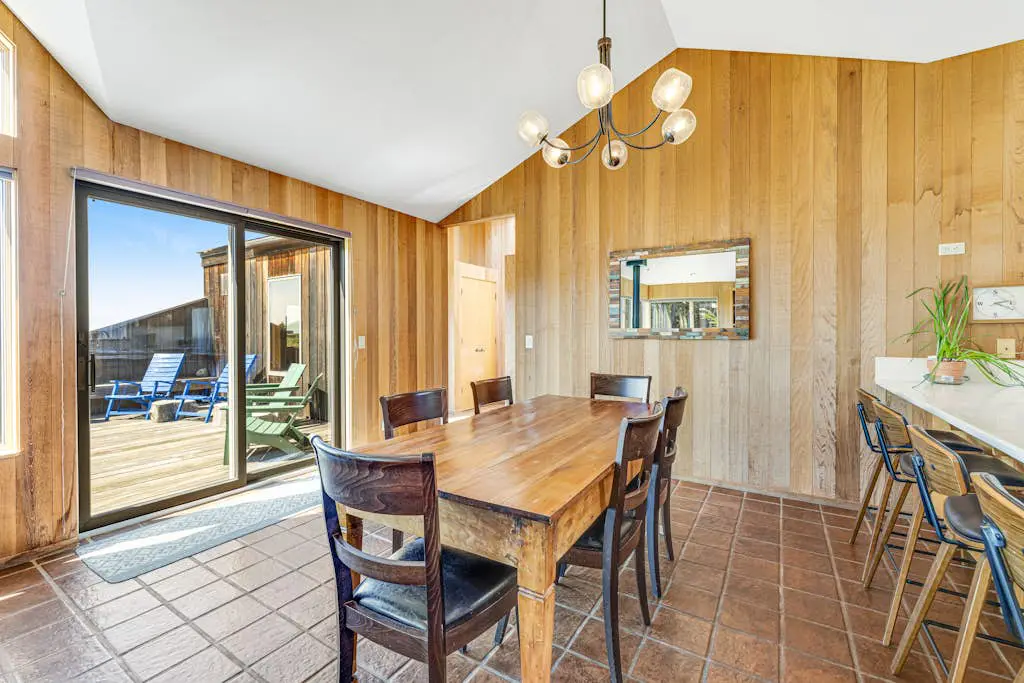Toto House - Ocean-view Sea Ranch home near the Bluff Trail