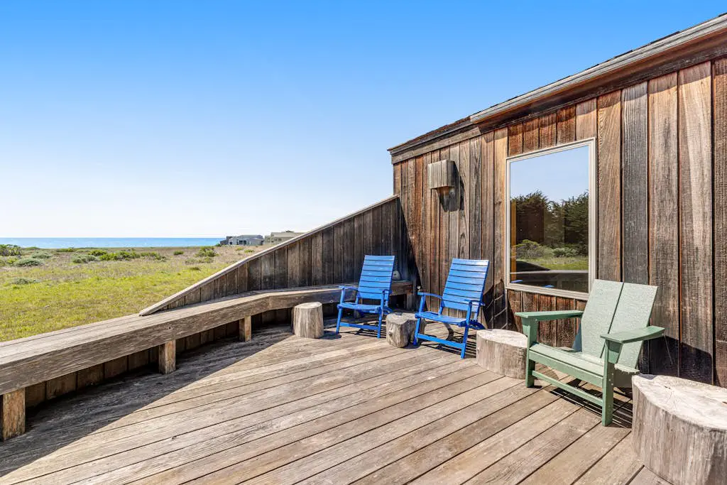 Toto House - Ocean-view Sea Ranch home near the Bluff Trail