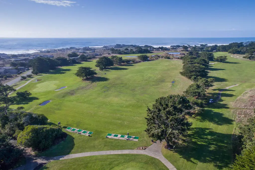 Toto House - Ocean-view Sea Ranch home near the Bluff Trail