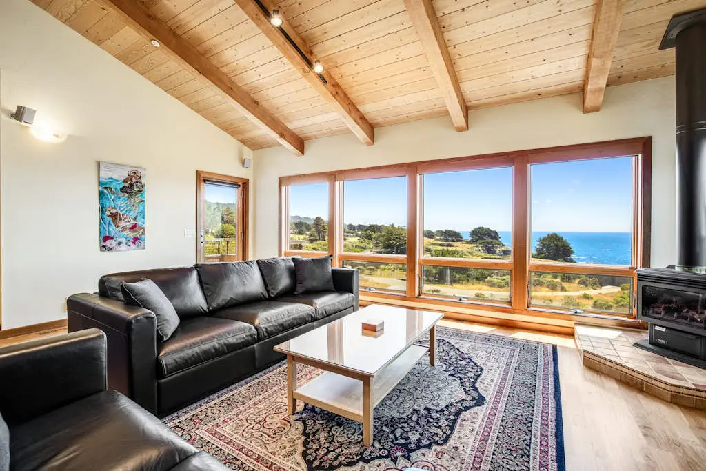 Ascona House - Ocean-view home with private hot tub near Pebble Beach