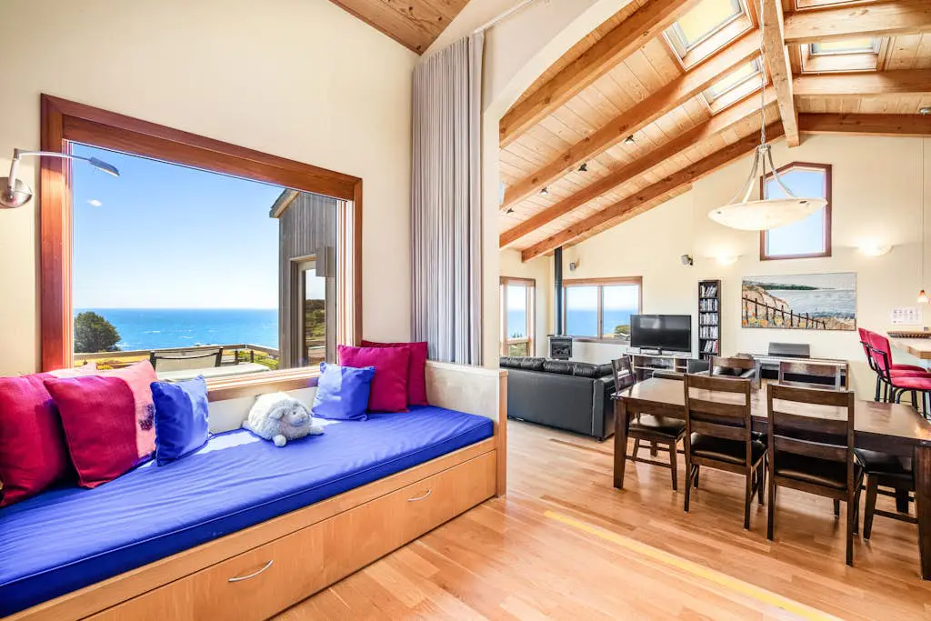 Ascona House - Ocean-view home with private hot tub near Pebble Beach