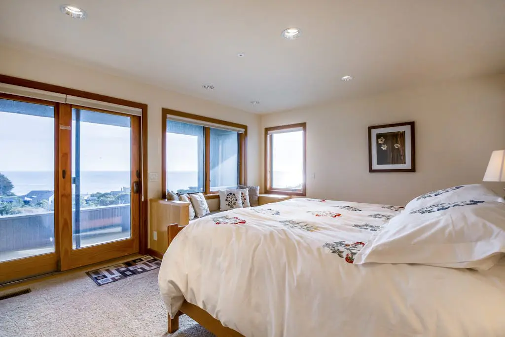 Ascona House - Ocean-view home with private hot tub near Pebble Beach