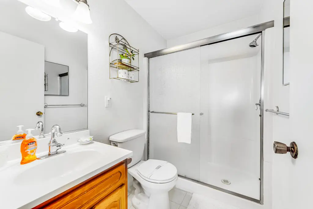 Cove House - Gualala cottage with private hot tub & ocean views near the bluffs