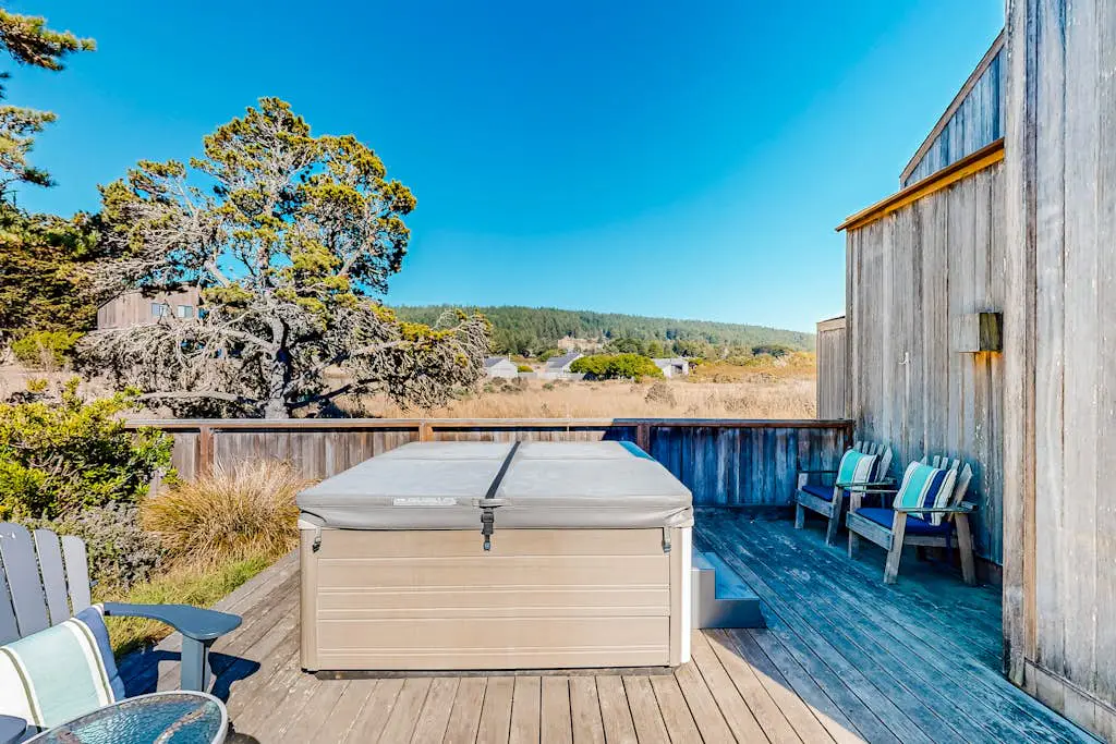 Shell Beach - Sea Ranch home with hot tub & ocean views, dogs welcome