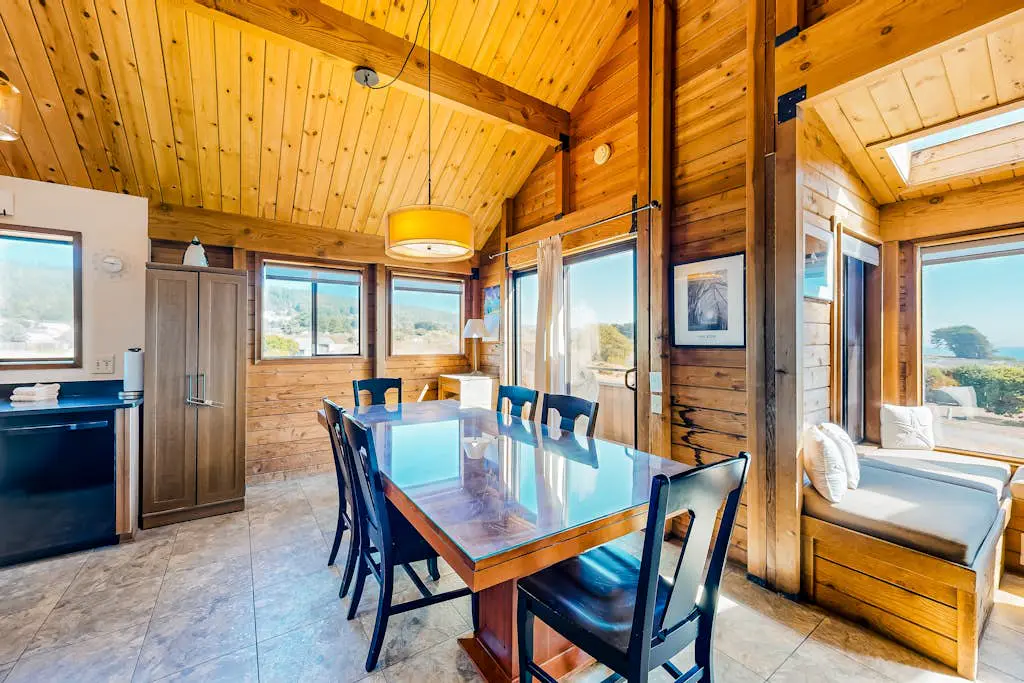 Shell Beach - Sea Ranch home with hot tub & ocean views, dogs welcome