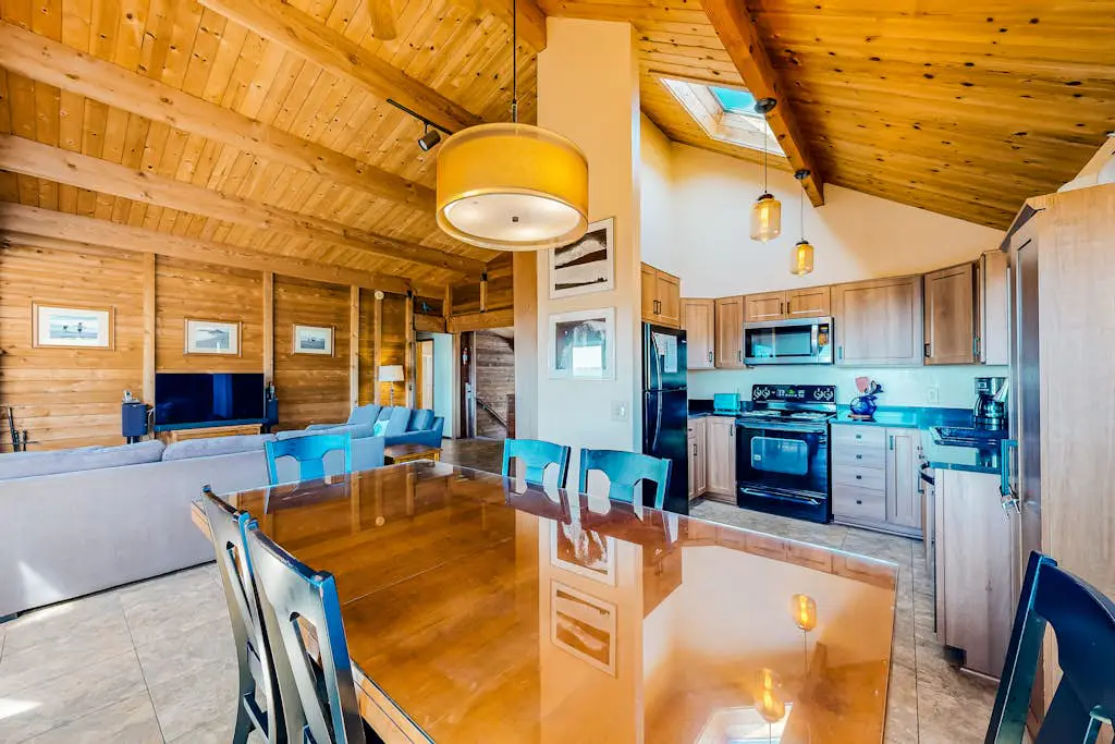 Shell Beach - Sea Ranch home with hot tub & ocean views, dogs welcome