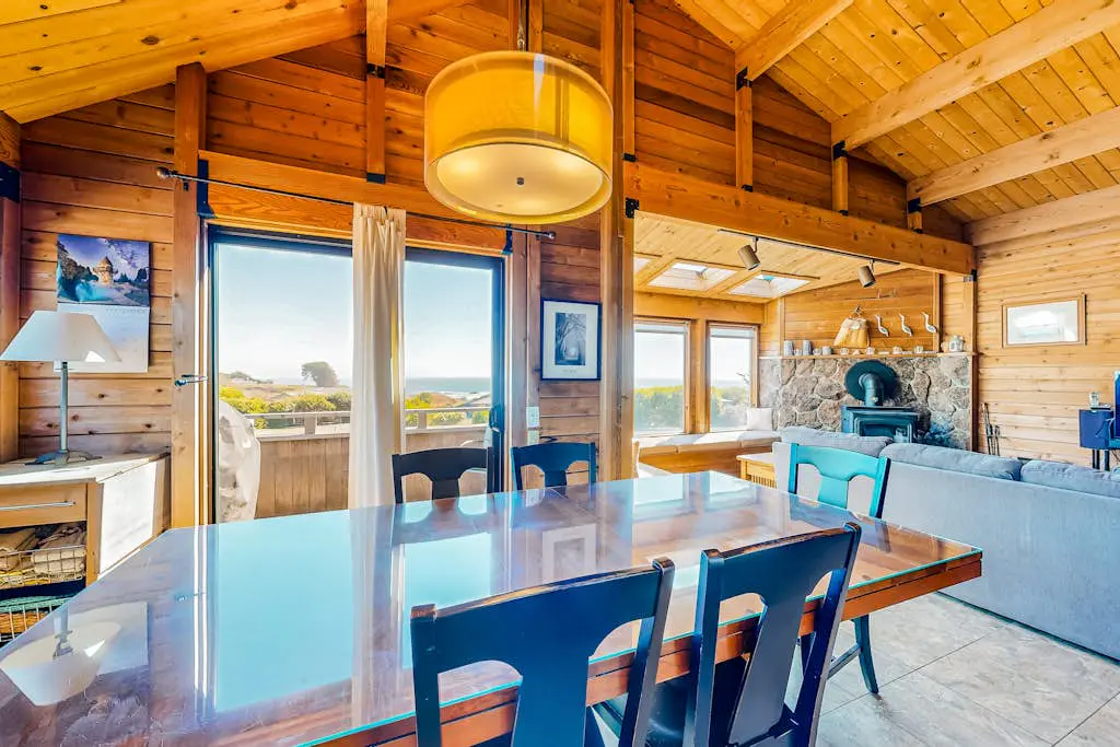 Shell Beach - Sea Ranch home with hot tub & ocean views, dogs welcome