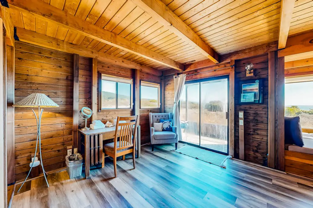 Shell Beach - Sea Ranch home with hot tub & ocean views, dogs welcome