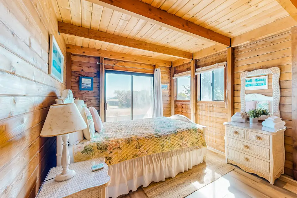 Shell Beach - Sea Ranch home with hot tub & ocean views, dogs welcome