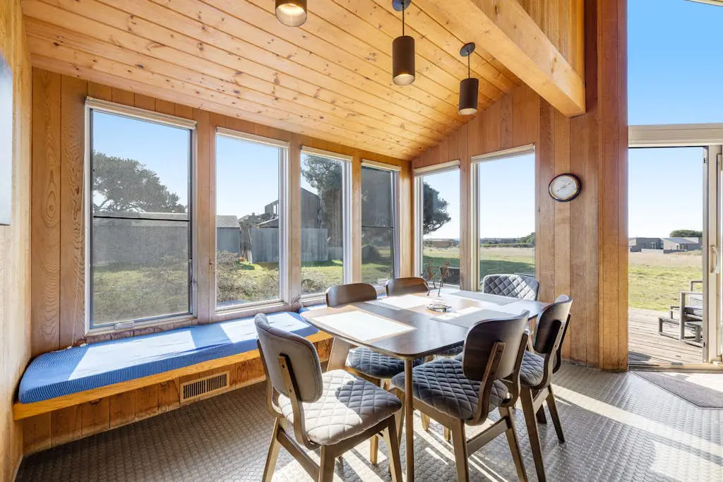 Samson Getaway - Ocean-view meadow home with hot tub near Walk On Beach, dogs welcome