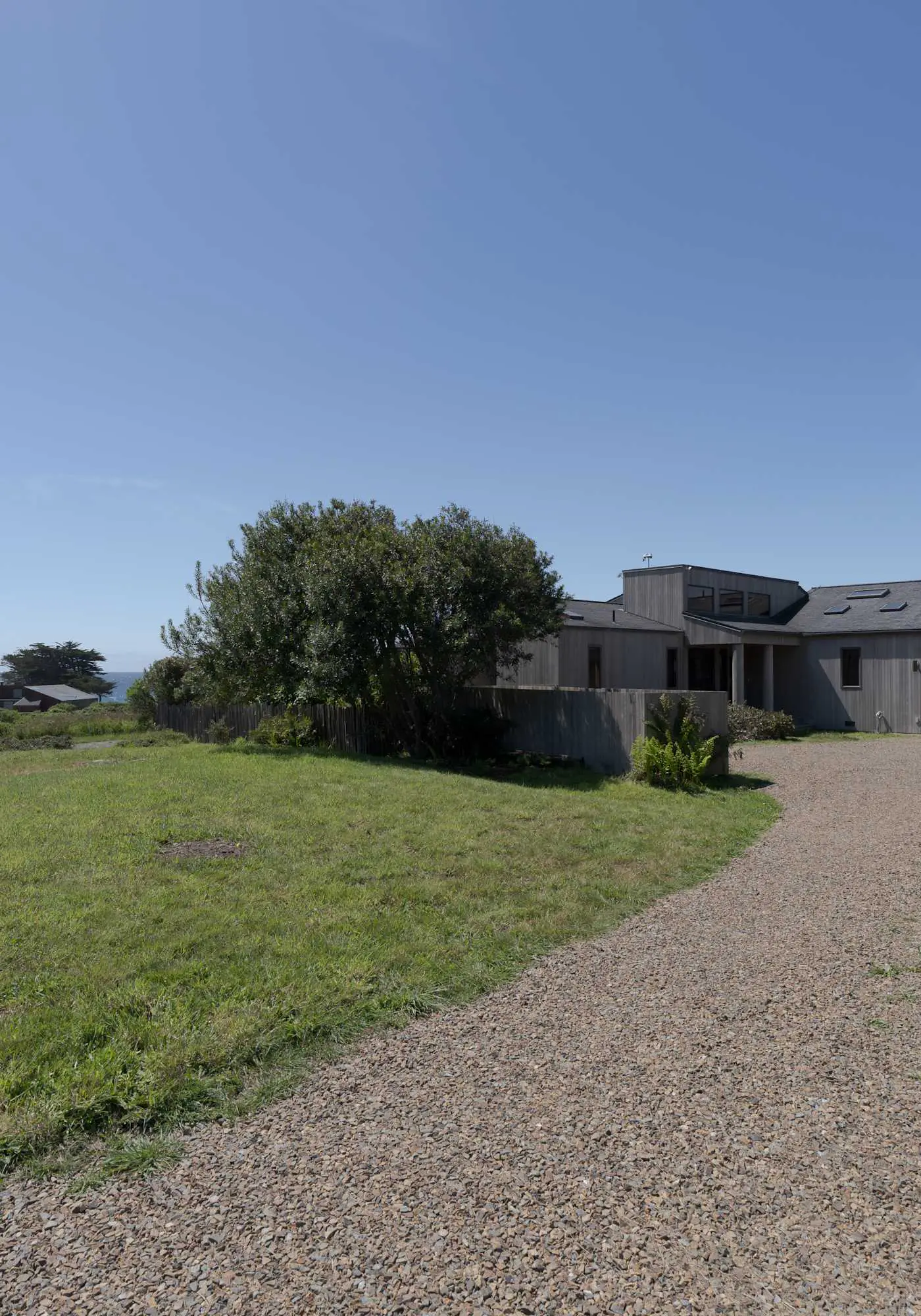 Blue Heron - Ocean-view home with private hot tub, EV charger & fireplace