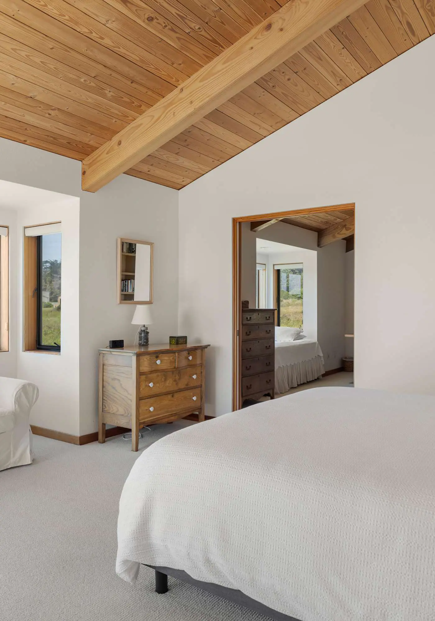 Blue Heron - Ocean-view home with private hot tub, EV charger & fireplace