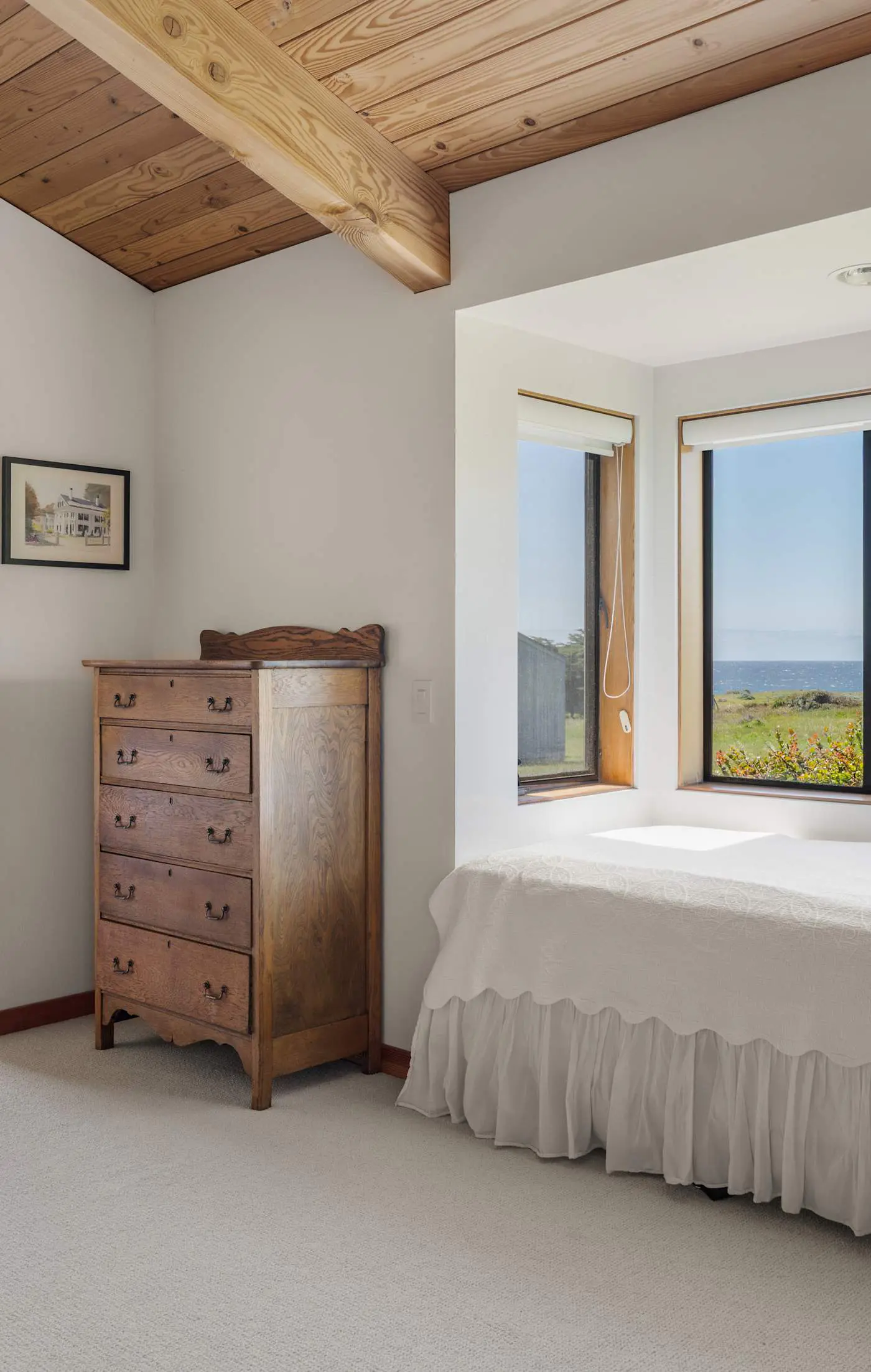 Blue Heron - Ocean-view home with private hot tub, EV charger & fireplace