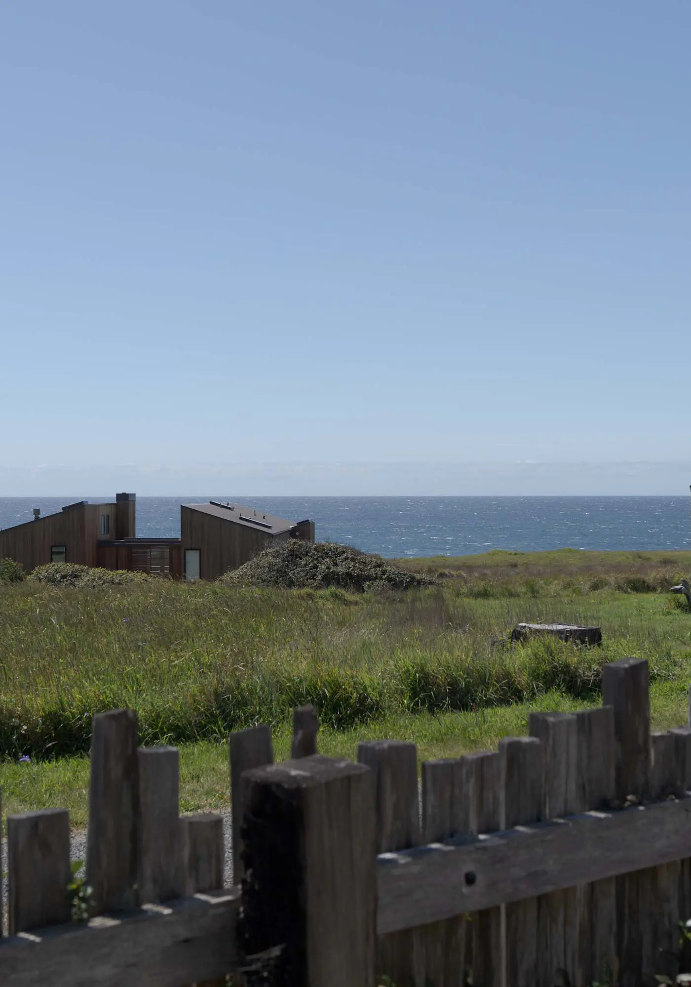 Blue Heron - Ocean-view home with private hot tub, EV charger & fireplace