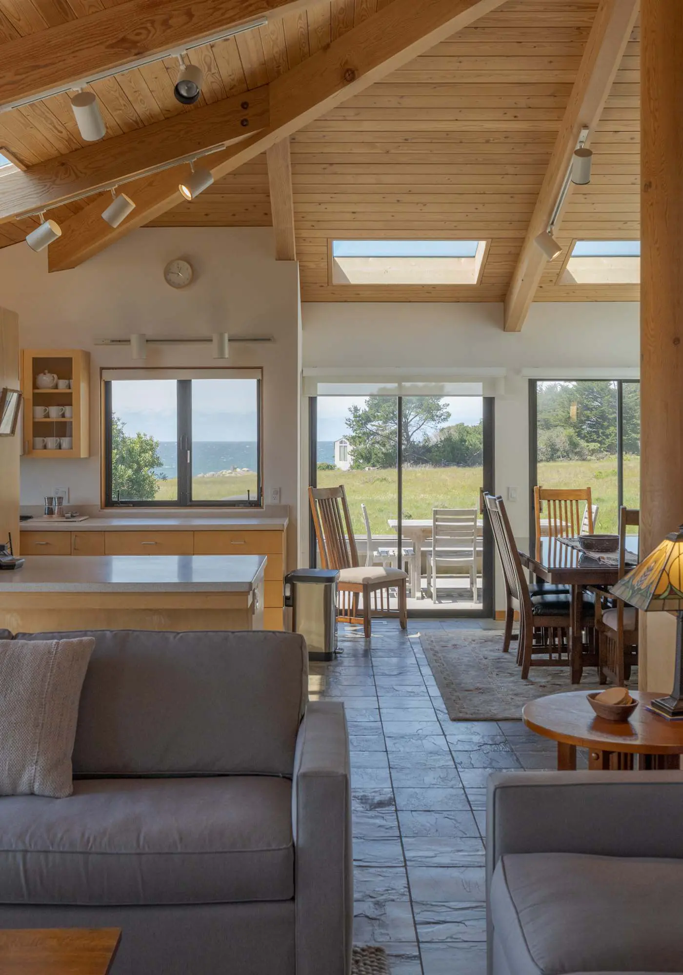 Blue Heron - Ocean-view home with private hot tub, EV charger & fireplace