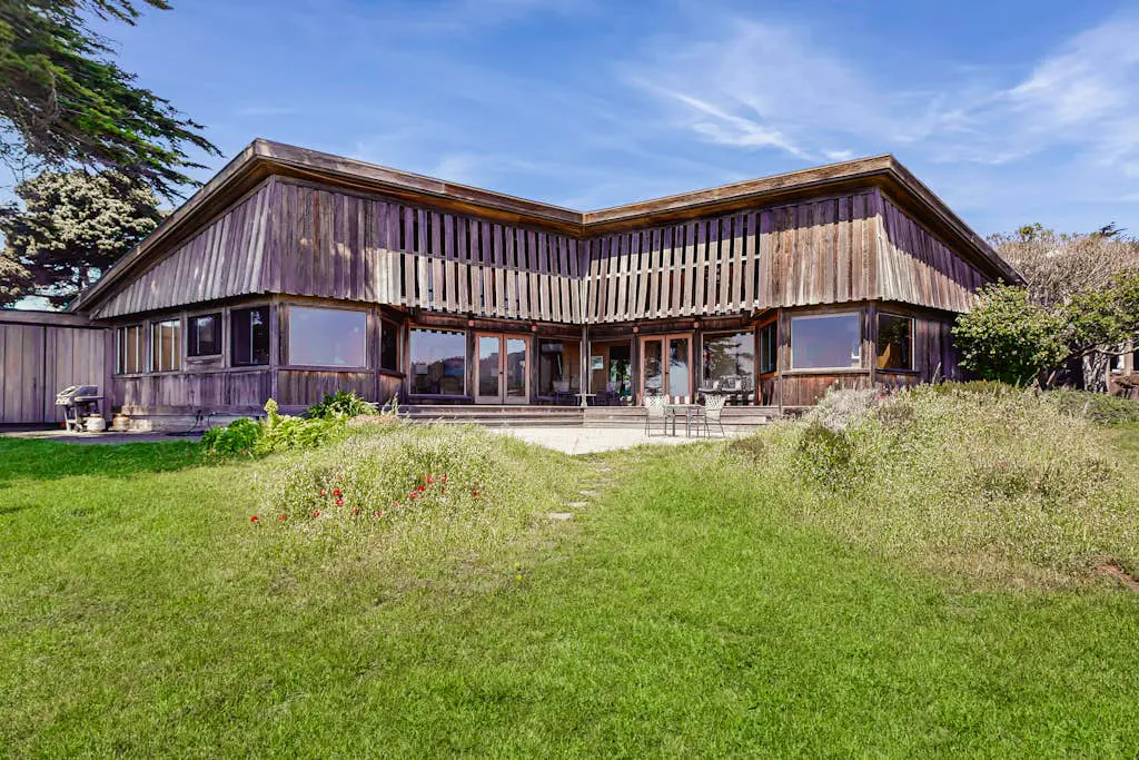 Curtis-Moulton Retreat