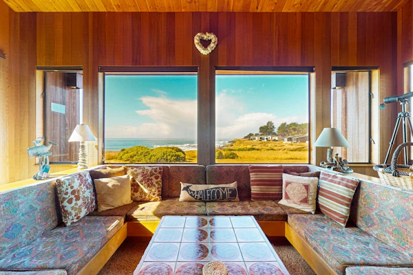 Touch the Tides - Sonoma Coast getaway with ocean views, wood stove & private deck
