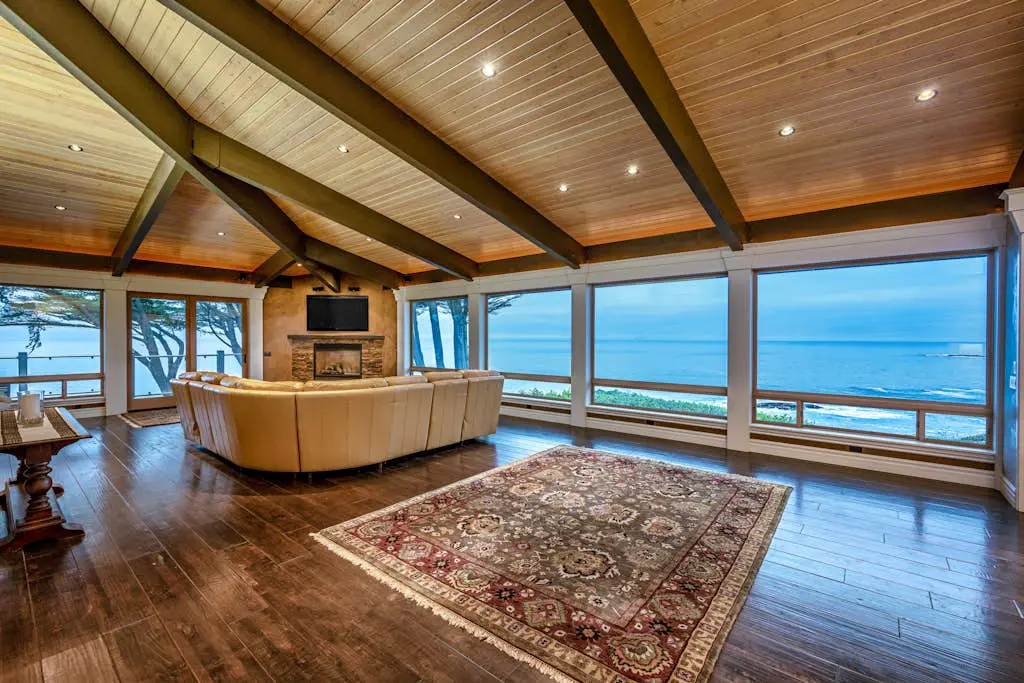 Oceanfront Dream Hideaway - Luxury blufftop home with hot tub, wraparound deck, gourmet kitchen & ocean view