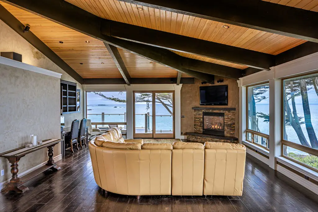 Oceanfront Dream Hideaway - Luxury blufftop home with hot tub, wraparound deck, gourmet kitchen & ocean view