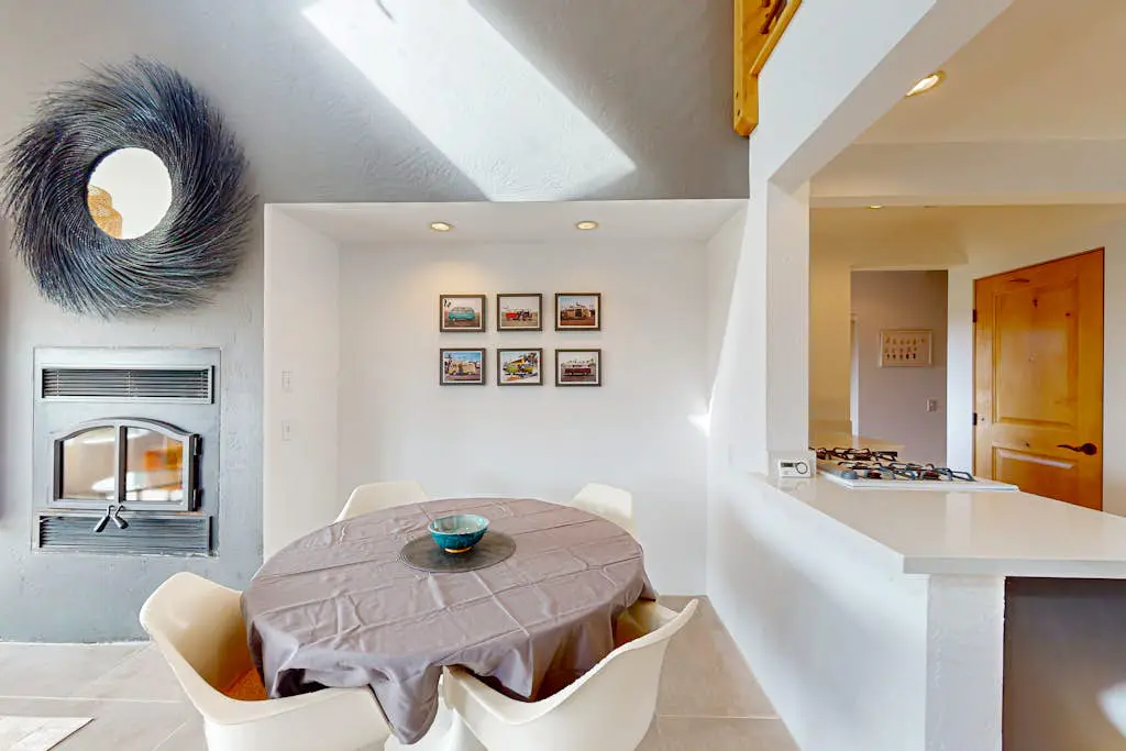 Blue Mermaid - Ocean-view home with hot tub near Walk On Beach, dogs welcome