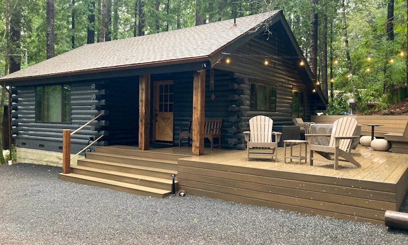 Cabin Fever - Forest cabin with large deck in private setting - close to beaches and town