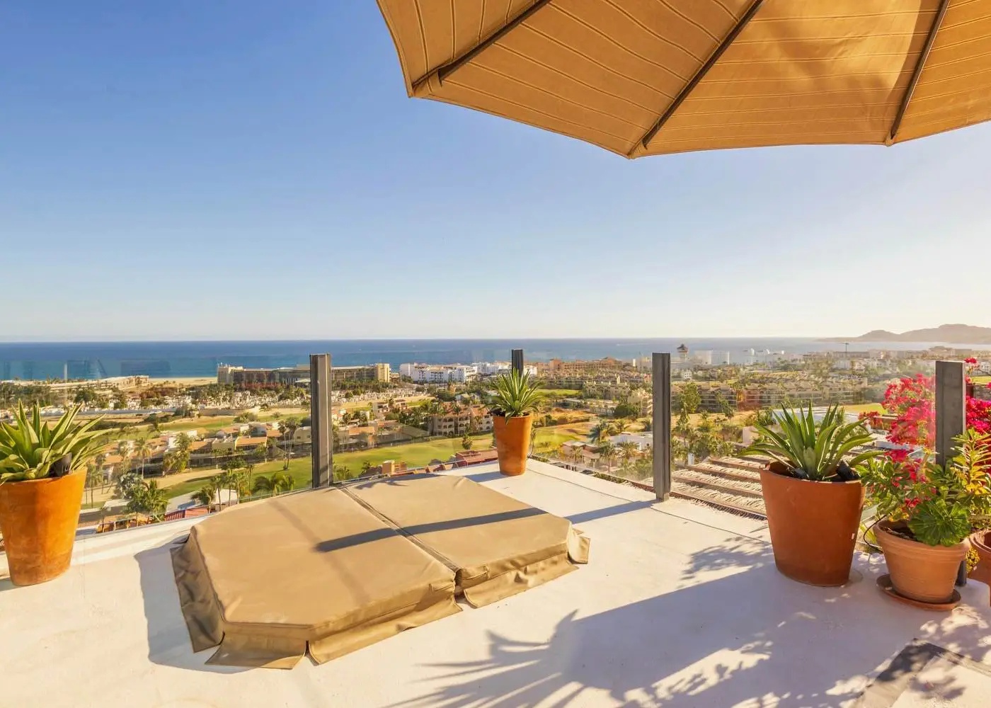 3BR Ocean and City View - Pool - Tennis