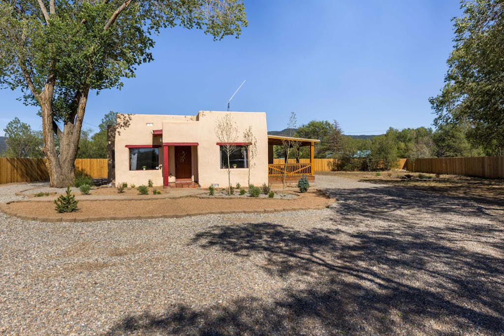 Dog-friendly sun-soaked home with grill, firepit, & washer/dryer - mountain view
