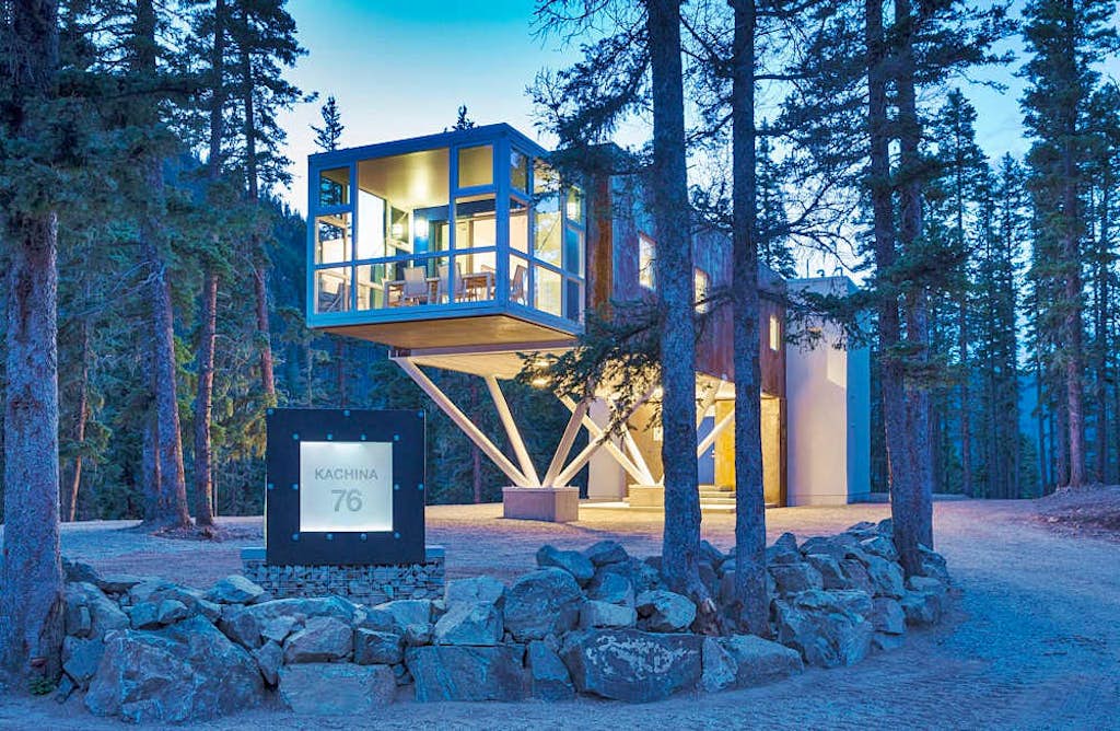 Ultra-Modern Home | Sunroom with Big Views | Walk to Kachina Lift
