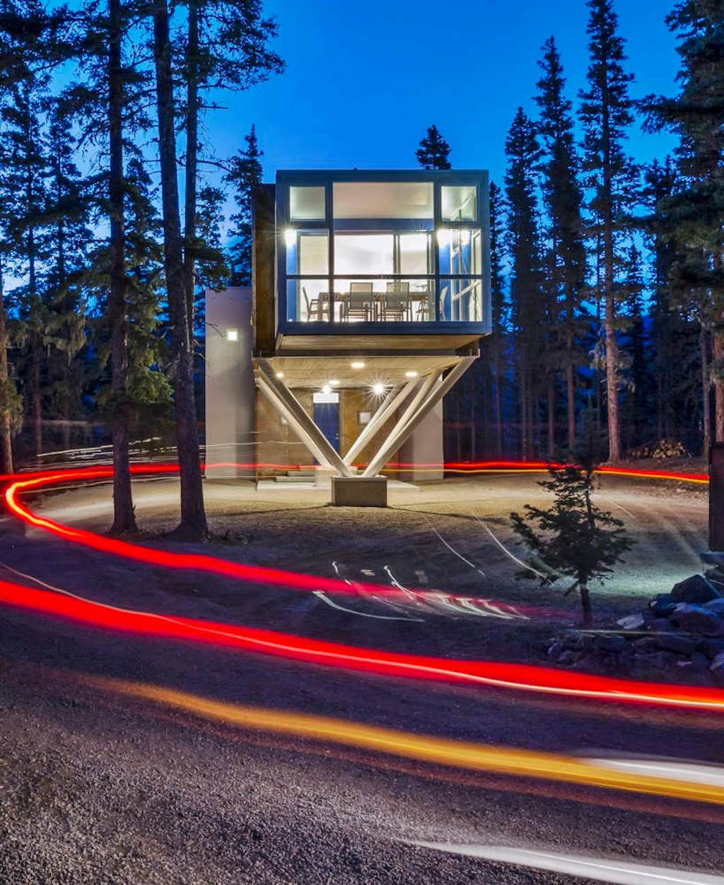 Ultra-Modern Home | Sunroom with Big Views | Walk to Kachina Lift
