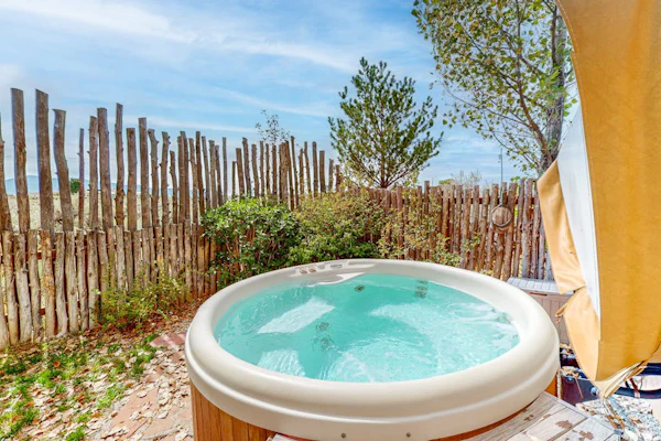 Mtn-view home with private hot tub, fireplace, private patio, grill, streaming