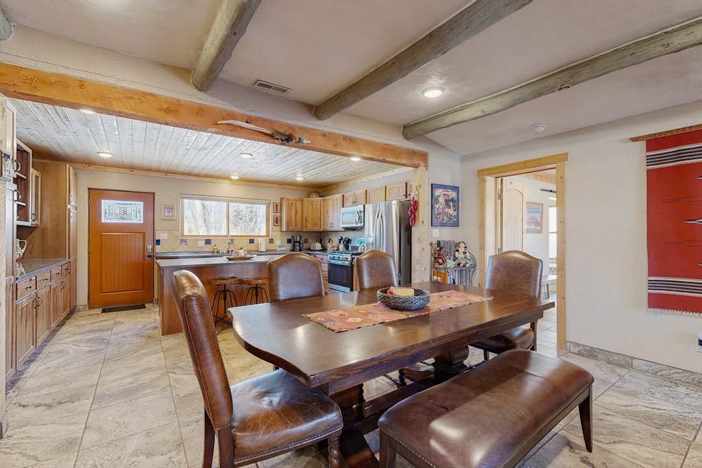Remodeled home with spectacular view of El Salto Mountain & fireplace - dogs ok