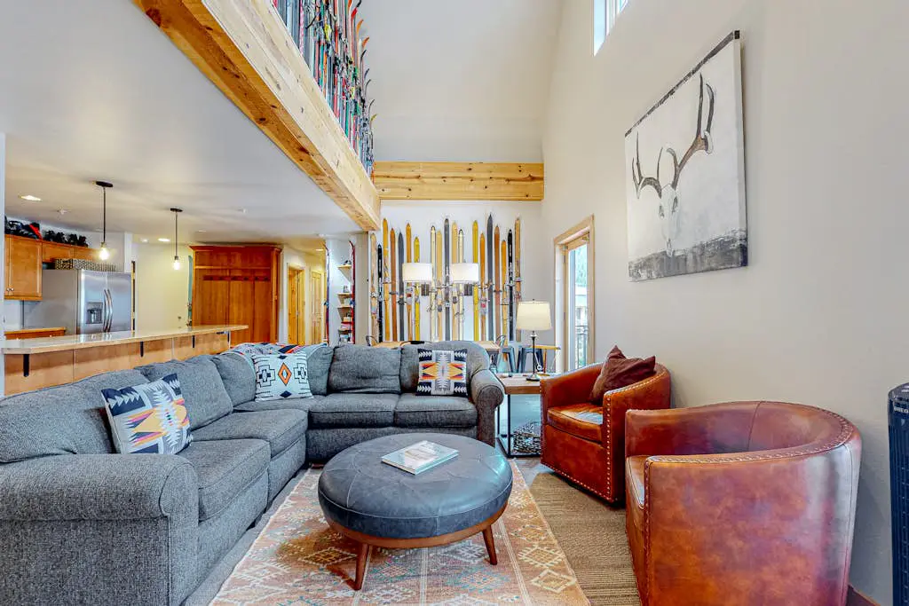 Majestic Alpine Retreat