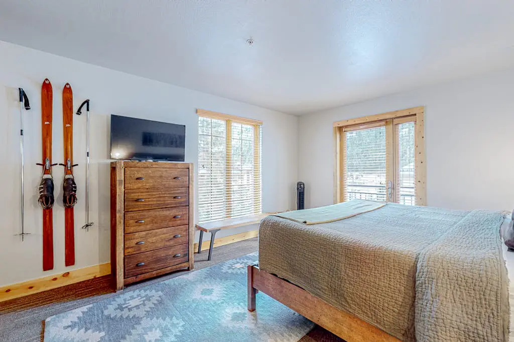 Majestic Alpine Retreat