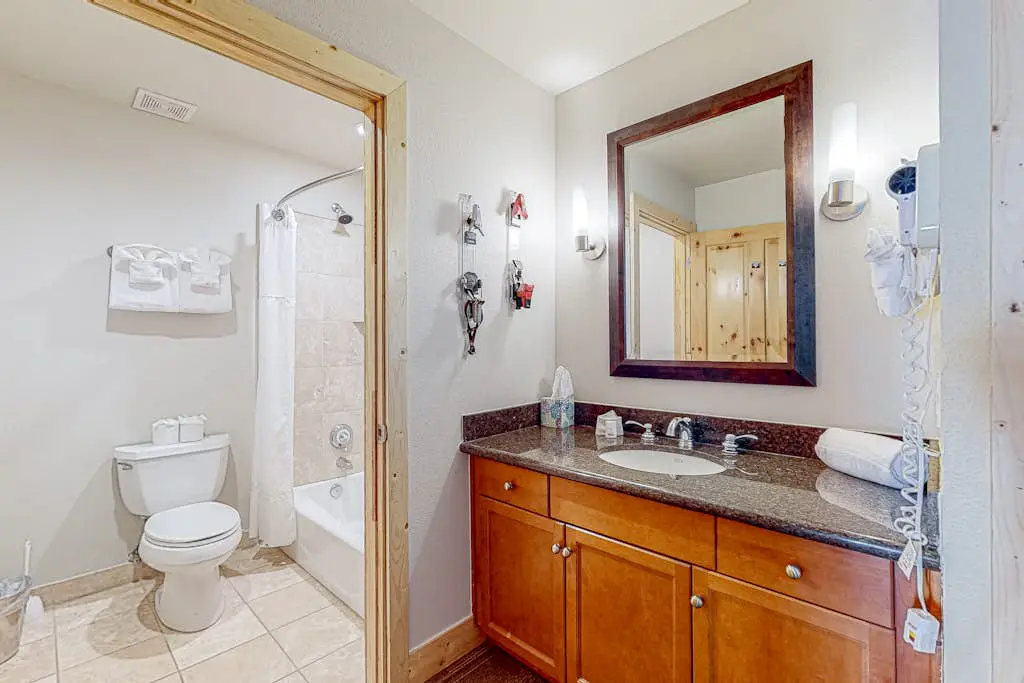 Majestic Alpine Retreat