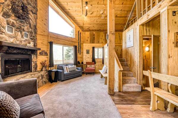 Amazing A-frame with mountain-view deck - walk to lifts, fireplace, dog-friendly