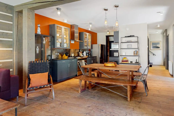 Stunning home w/ views to Kachina Peak, private W/D, ski-in/out access