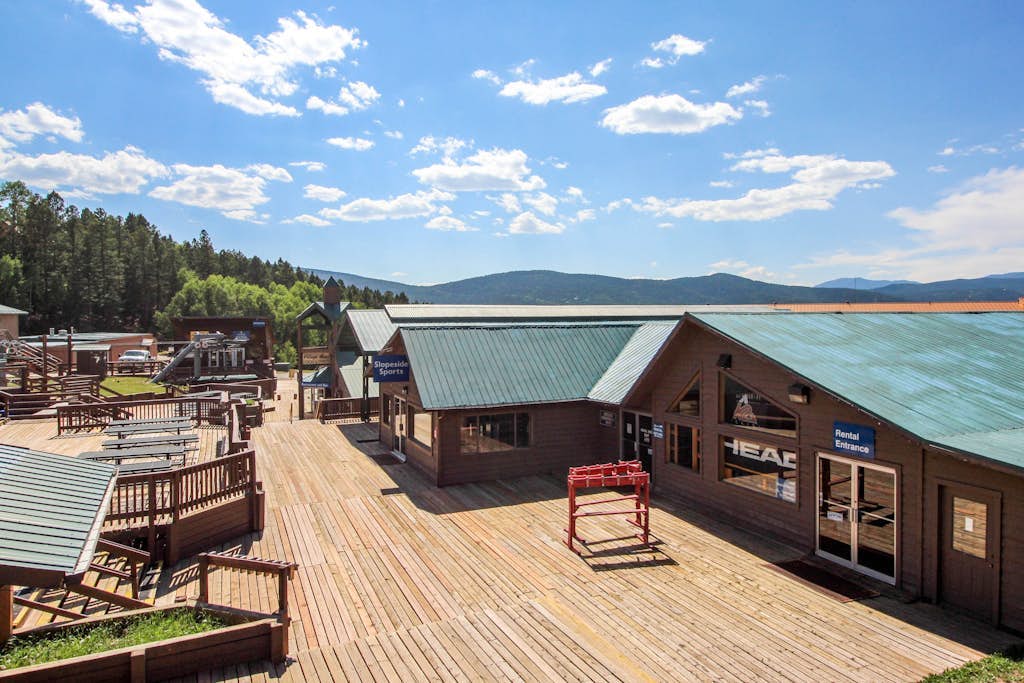 Relax in mountain view condo with nordic skiing and tubing nearby