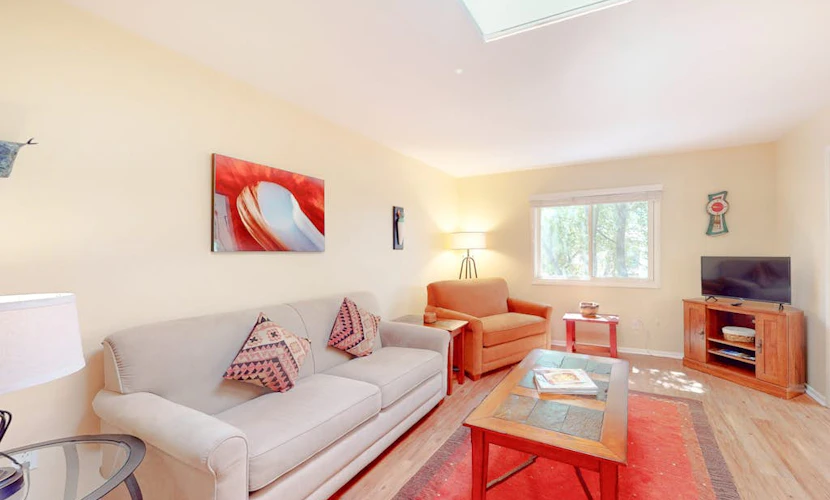 Newly Updated El Matador Condo with Library & Fireplace | Walk to the Plaza