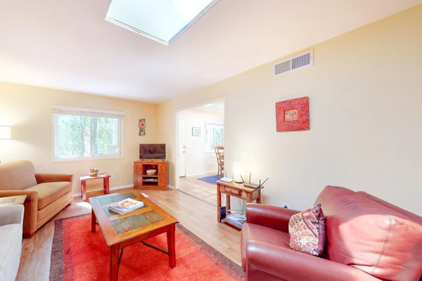 Newly Updated El Matador Condo with Library & Fireplace | Walk to the Plaza