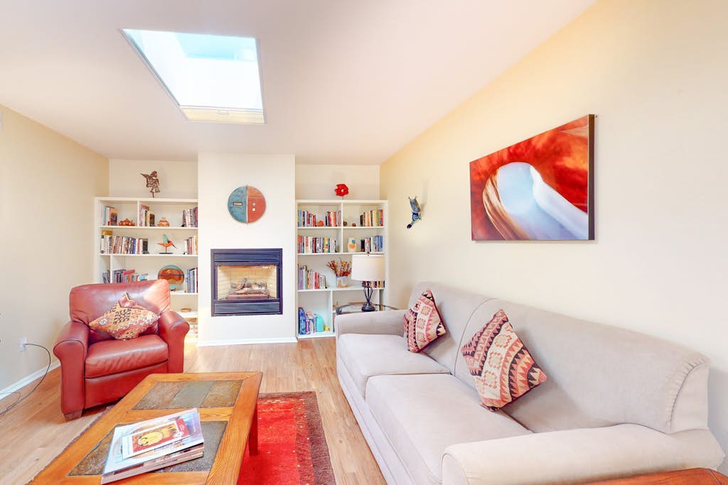 Newly Updated El Matador Condo with Library & Fireplace | Walk to the Plaza