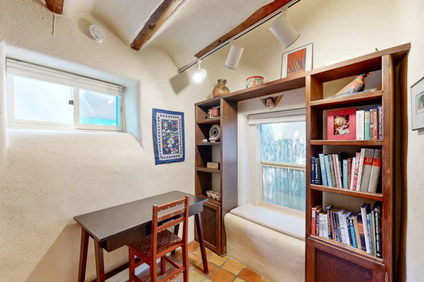 Historic Eastside Adobe Casita w/ Garden Patio - 2 Blocks to Downtown