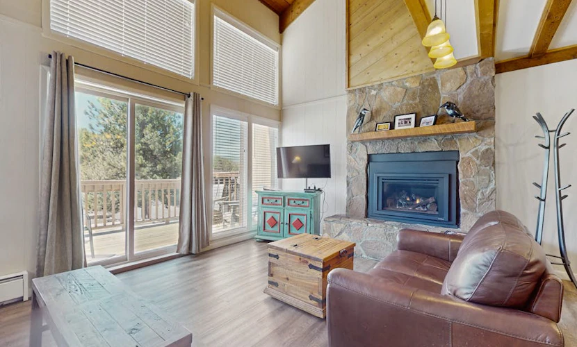 Modern townhome near skiing with mountain view, garage & secured bike storage