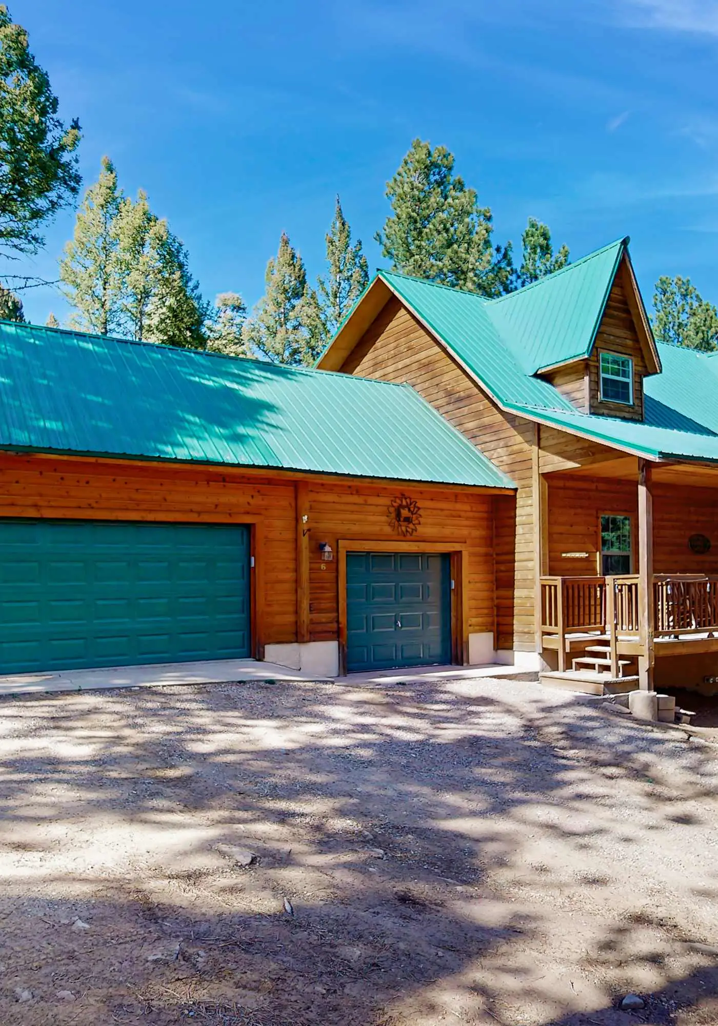 Serenity Now - Hot Tub, Fire Pit & Forest Deck