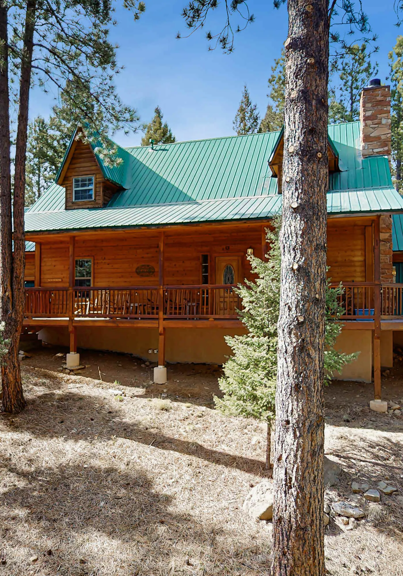 Serenity Now - Hot Tub, Fire Pit & Forest Deck
