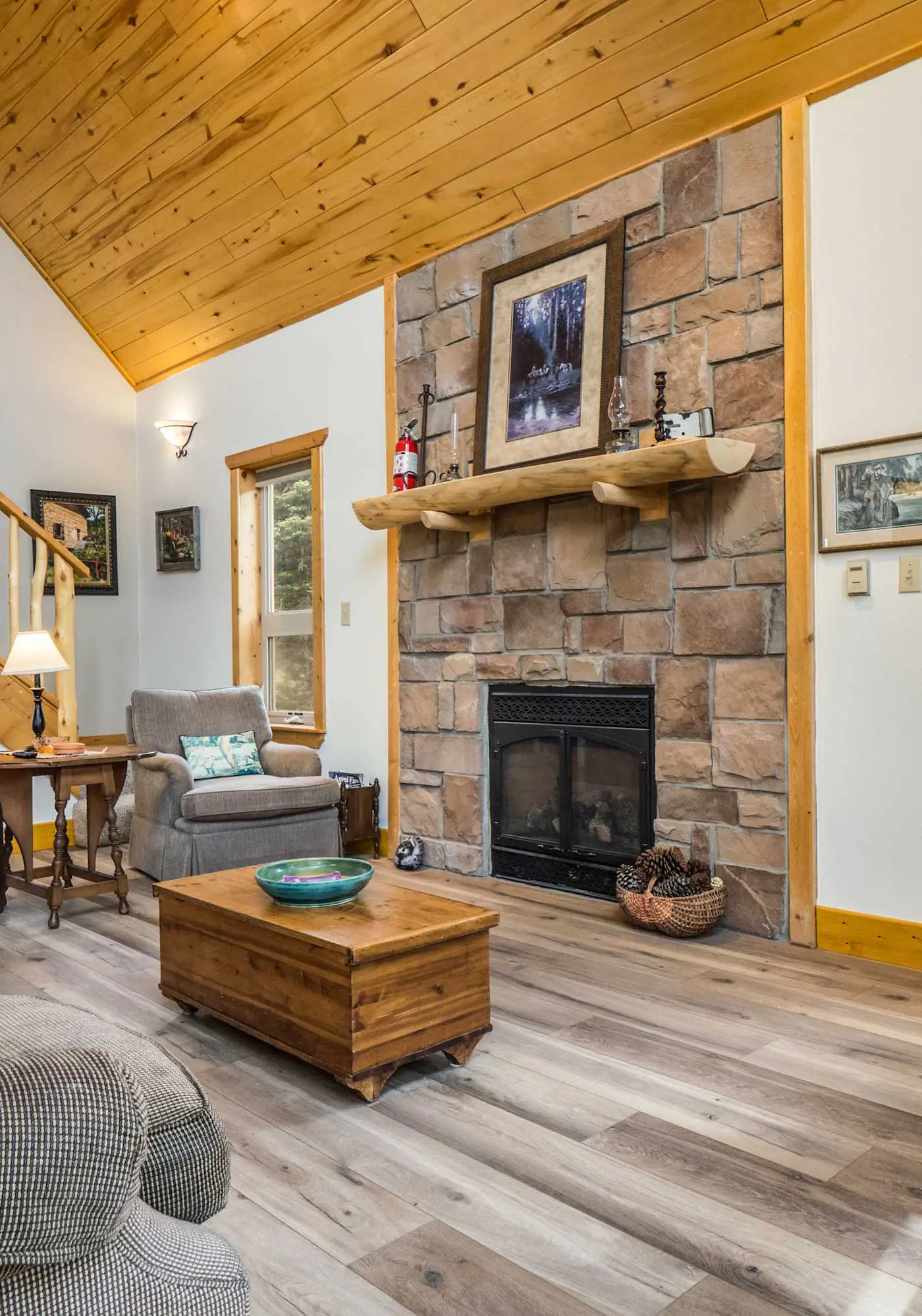 The Bear Chalet - Hot Tub, Game Room, Mtn Views
