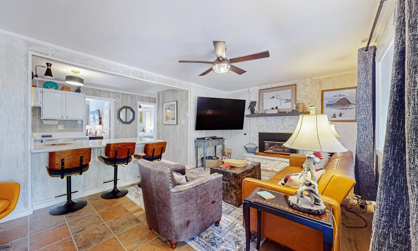 Comfortable condo with two balconies, resort access, and gas fireplace!