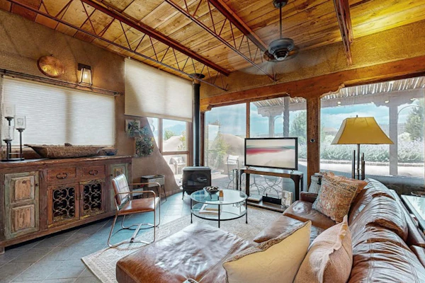 Casa de Taos: Enchanting Retreat on 2.5 Acres w/ Hot Tub & Stunning Views